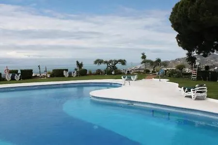 Hermosa Casa Con Terraza E Increibles Vistas Al Mar Y La Montana Nyaraló