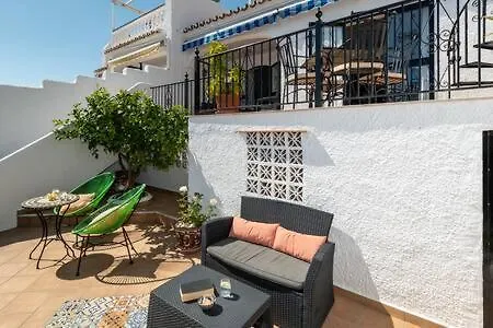 Hermosa Casa Con Terraza E Increibles Vistas Al Mar Y La Montana