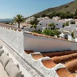 Hermosa Casa Con Terraza E Increibles Vistas Al Mar Y La Montana Nerja