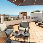 Hébergement de vacances Hermosa Casa Con Terraza E Increibles Vistas Al Mar Y La Montana *